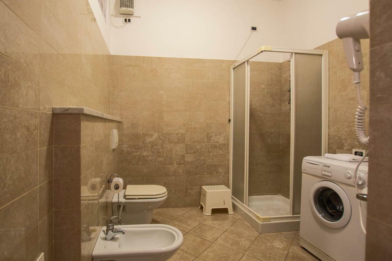 Residenza Adelaide Aparthotel ฟีนาเลลีกูเร ภายนอก รูปภาพ